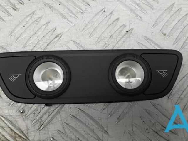 Плафон освещения салона/кабины, задний 8W09471116PS VAG