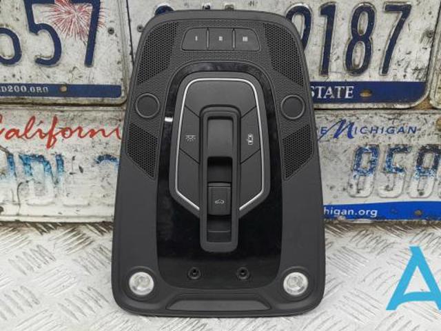 Плафоны внутреннего освещения 8W0947135AK6PS VAG