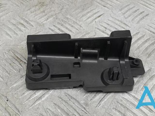 Кронштейн ручки открывания капота 8W1823633C VAG