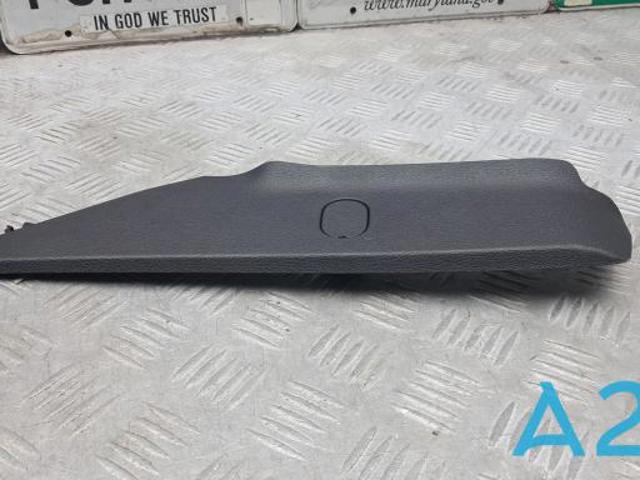 Накладка декоративная центральной консоли 8W1863312A4PK VAG