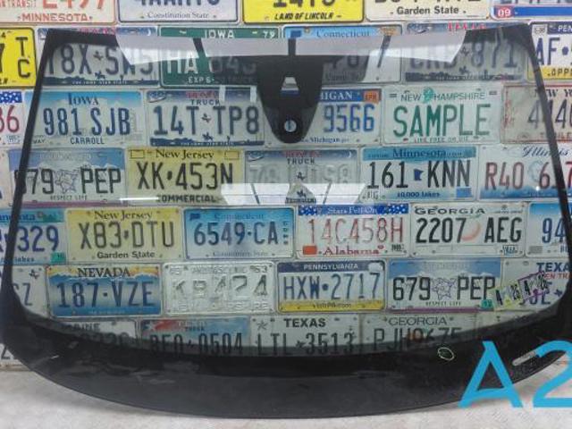 Автостекло 8W6845099QNVB VAG