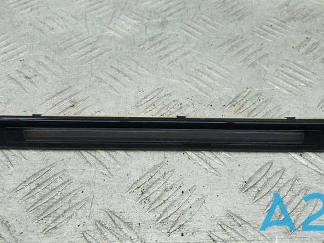 Плафон подсветки багажного отсека 8W9947409 VAG