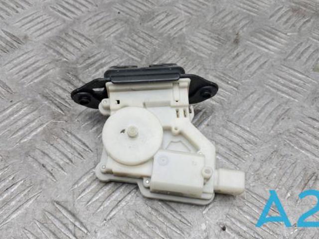 905025DA0C NISSAN Замок багажника купить в Ужгород