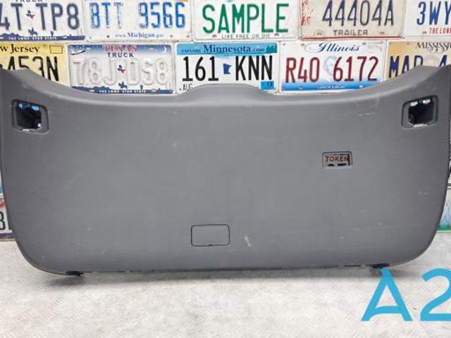 Облицовка багажника пятой двери 909015NA0A NISSAN