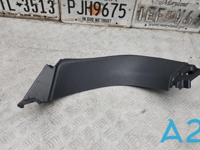 Обивка двери задка кузова 909025NA0A NISSAN