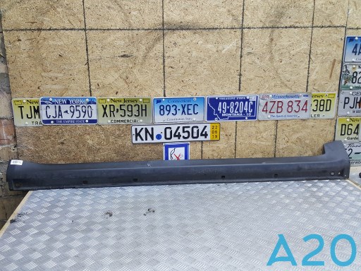 Накладка наружняя (молдинг) порога, правый 91112XA12A SUBARU