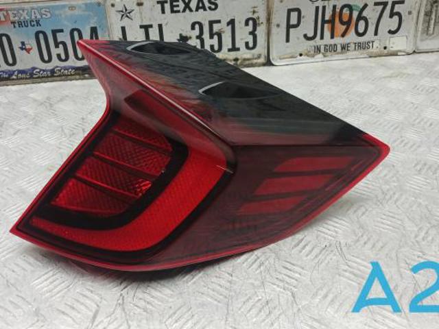 Задний правый внешний фонарь 92402L0000 HYUNDAI