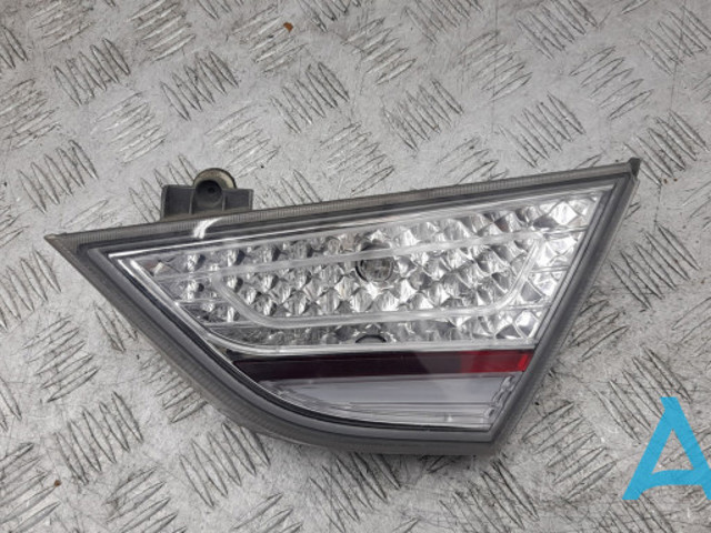 Фонарь задний внутренний правый 924044R000 HYUNDAI