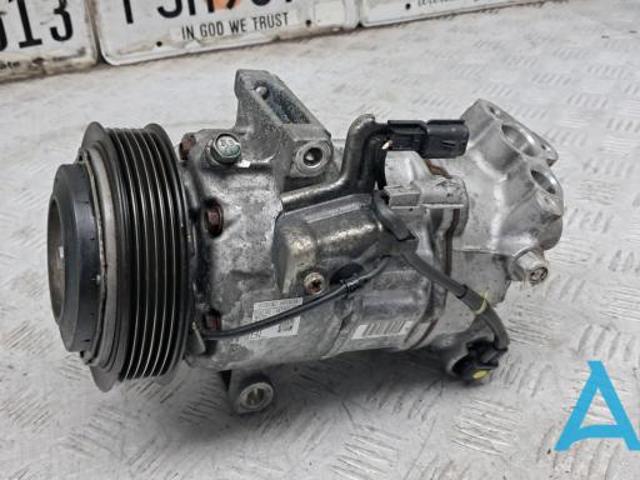 Компрессор климатической установки 926006RA0A NISSAN