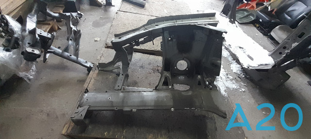 Лонжерон передний левый 95850199100GRV PORSCHE