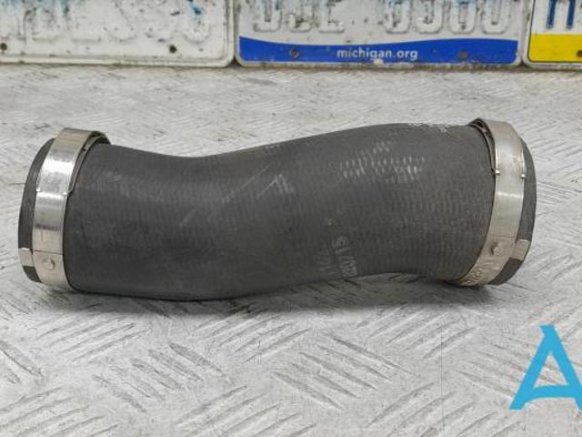 Шланг интеркуллера 95B145368A PORSCHE