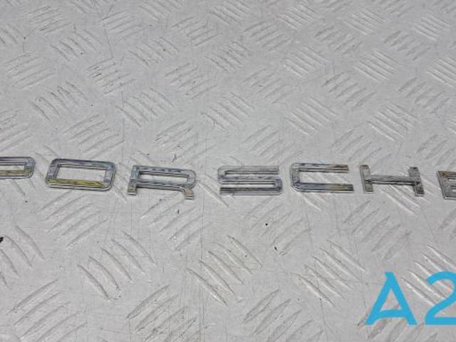 Эмблема на крышку багажника 95B853687 PORSCHE