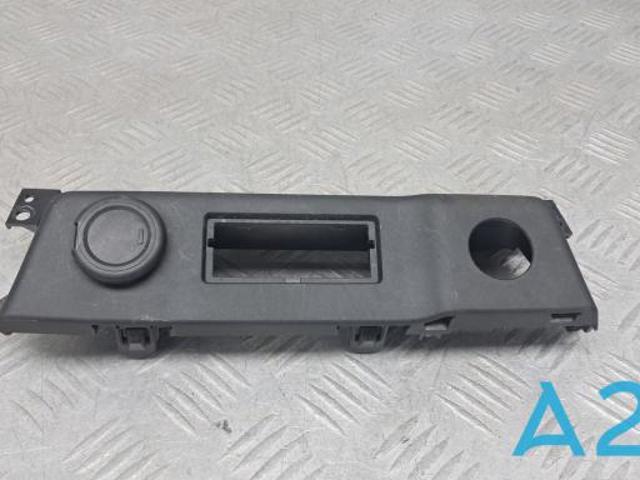 USB-разветвитель 969126RR0A NISSAN