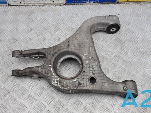 Балансир задний нижний, правый 97033104203 PORSCHE