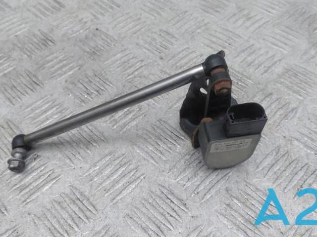 Датчик уровня положения кузова, задний левый 97033302103 PORSCHE