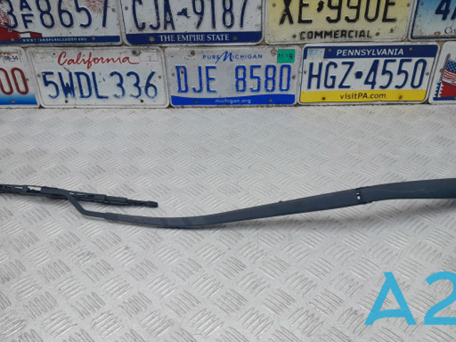Поводок дворника 98321D3000 HYUNDAI