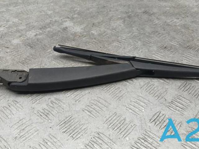 Рычаг-поводок стеклоочистителя заднего стекла A1648200844 MERCEDES