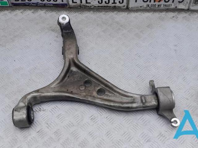Нижний правый рычаг передней подвески A1663300207 MERCEDES