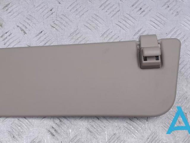 Козырьки A16681008108R20 MERCEDES