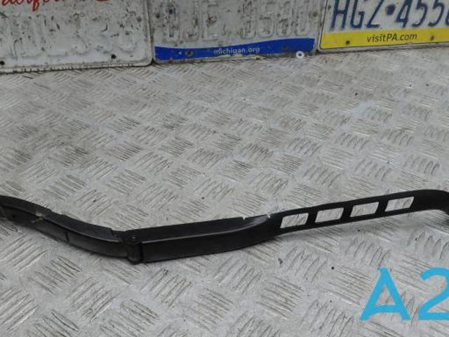 Дворник стеклоочистителя A1668200744 MERCEDES