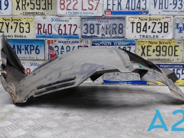 Подкрылок крыла переднего левый передний A1668802605 MERCEDES
