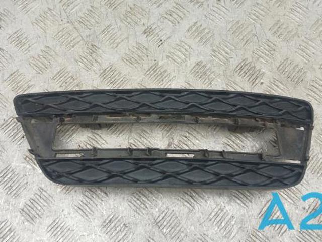 Заглушка противотуманок, левая A1668843722 MERCEDES