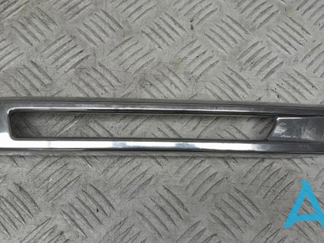 Молдинг бампера переднего, правый A1668845422 MERCEDES