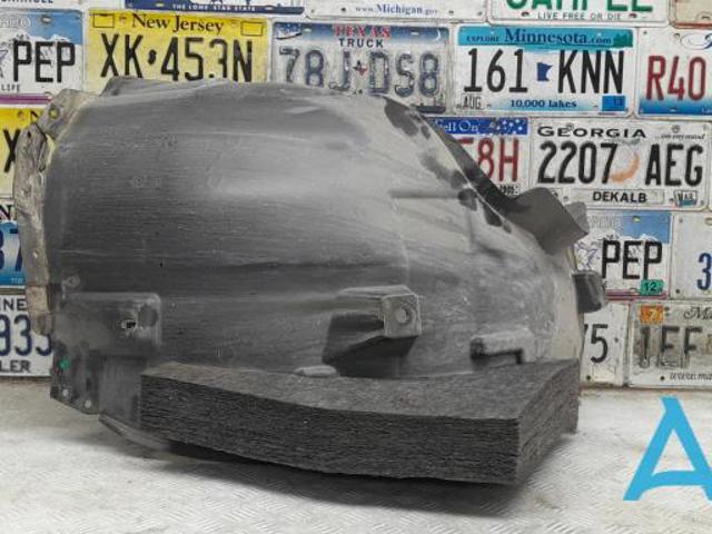 Подкрылок переднего крыла, правый задний A1668847722 MERCEDES