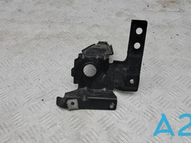 Крепление бампера A1676208500 MERCEDES