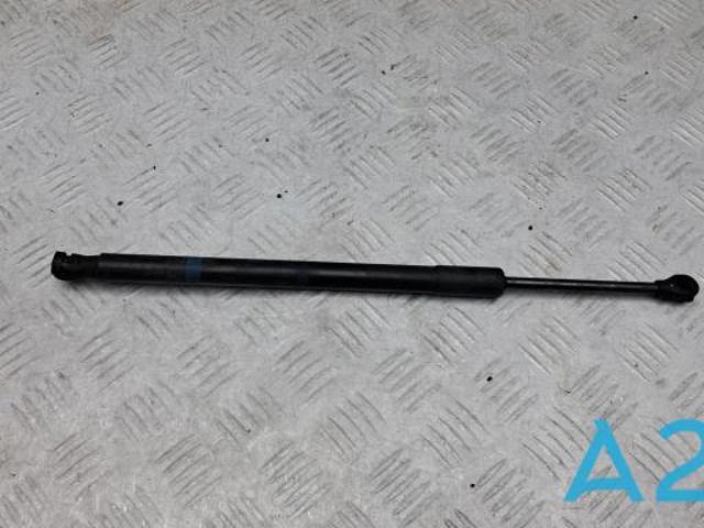 Амортизатор капота левый A1679800164 MERCEDES