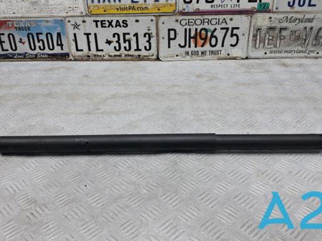 Амортизатор крышки багажника A1679800564 MERCEDES