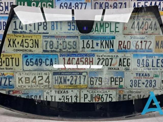 Лобовое стекло A1766701800 MERCEDES