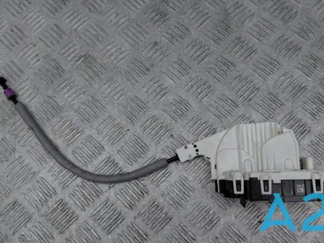 Замок задней левой двери A2047302935 MERCEDES