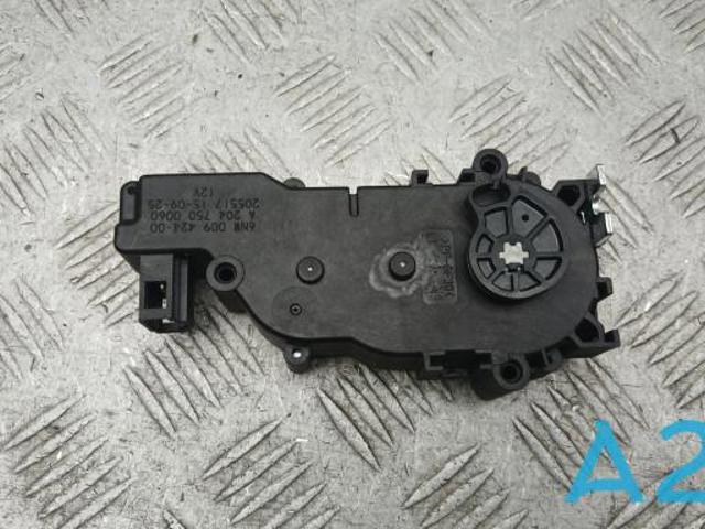 Мотор (клапан) дотяжки багажника A2047500060 MERCEDES