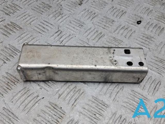 Кронштейн усилителя переднего бампера A2056203701 MERCEDES
