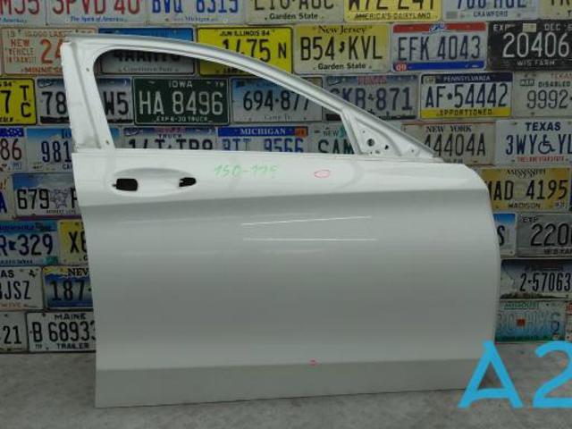 Пассажирская передняя дверь A2057200205 MERCEDES