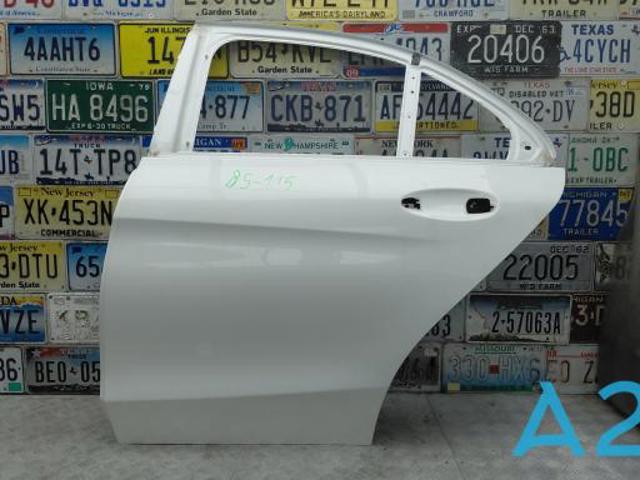 Дверь задняя Mercedes C