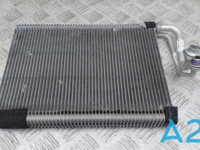 Охладитель воздуха A2058309904 MERCEDES