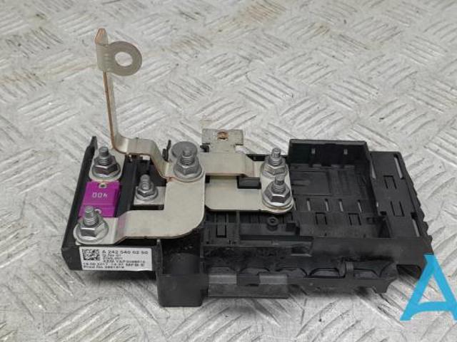 Блок реле и предохранителей A2425400250 MERCEDES