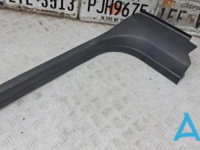 Обшивка порогов кузова внутренняя, правая A24668056029H68 MERCEDES