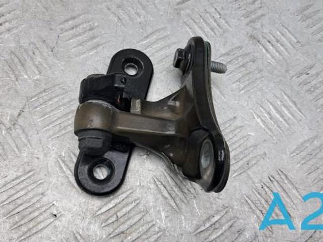 Завеса двери передней правой A2467201237 MERCEDES