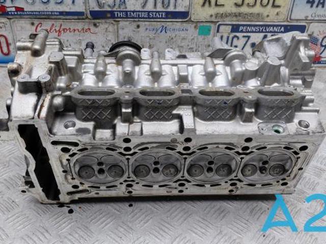 Головка двигателя A2740107104 MERCEDES