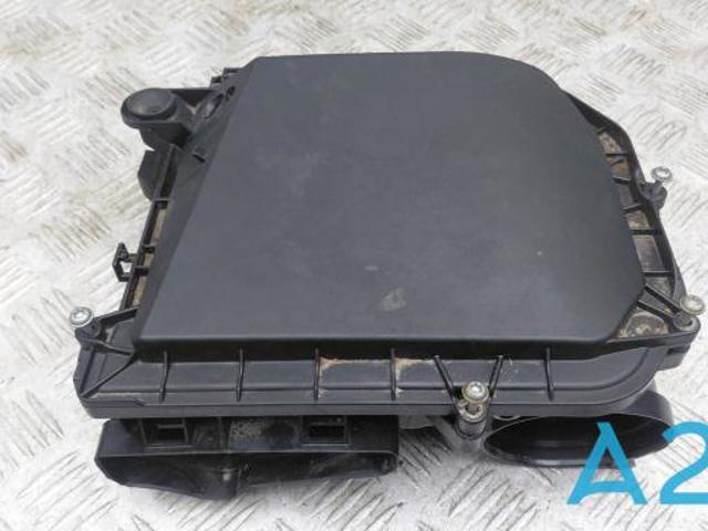 Корпус воздушного фильтра, левый A2760903901 MERCEDES