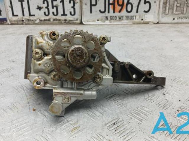 Насос масляный A2761800701 MERCEDES