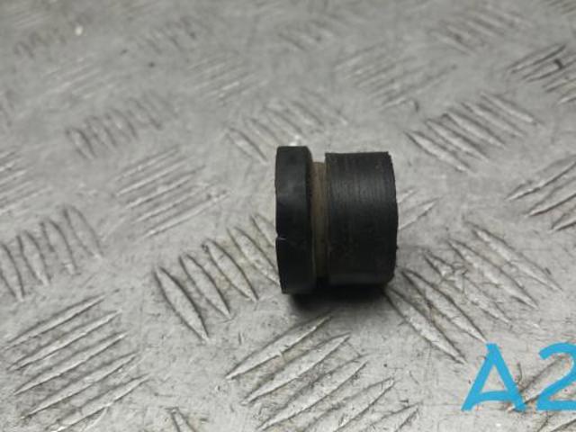 Подушка декоративной крышки мотора A6460940285 MERCEDES