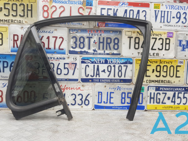 Окно надставки двери задней BB5Z7825766A FORD