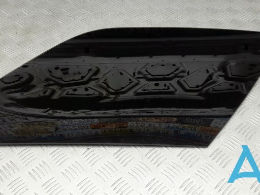Стекло багажного отсека, правое BB5Z7829700C FORD
