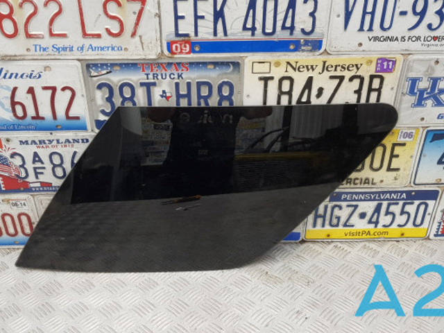 FORD BB5Z7829700C Стекло кузова (багажного отсека) правое в наличии Чернигов