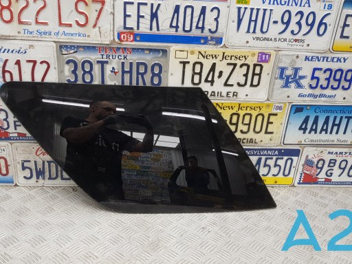 Стекло багажника, левое BB5Z7829701C FORD