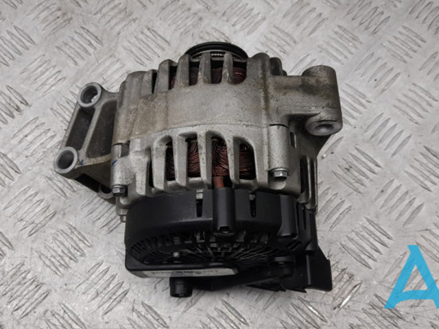 Генератор автомобиля Ford Fiesta Mk6